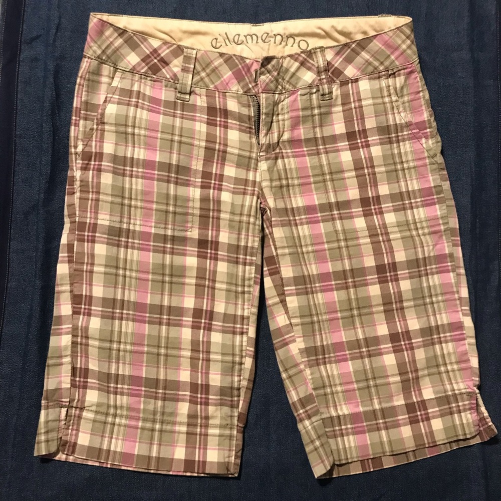 Ellemenno Women’s Plaid Bermuda Shorts🩳